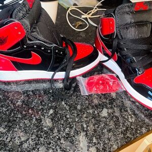 Never been worn. 6.5 men Air Jordan retro high